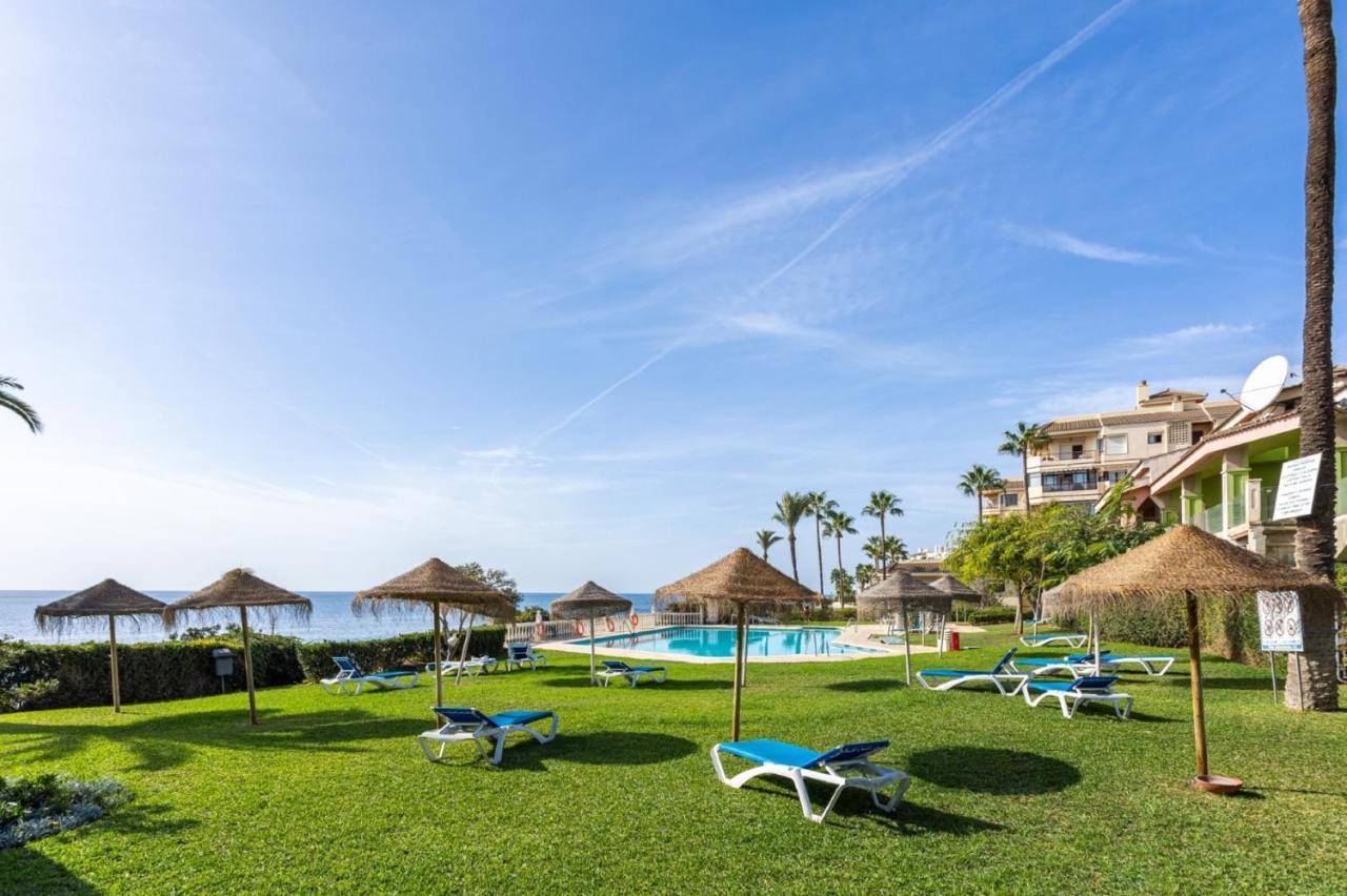 Holidays2Mijas Costa Lubina Del Sol Frontline Beach, Pool, Terrace, Seaview & Parking Sitio de Calahonda Exterior foto